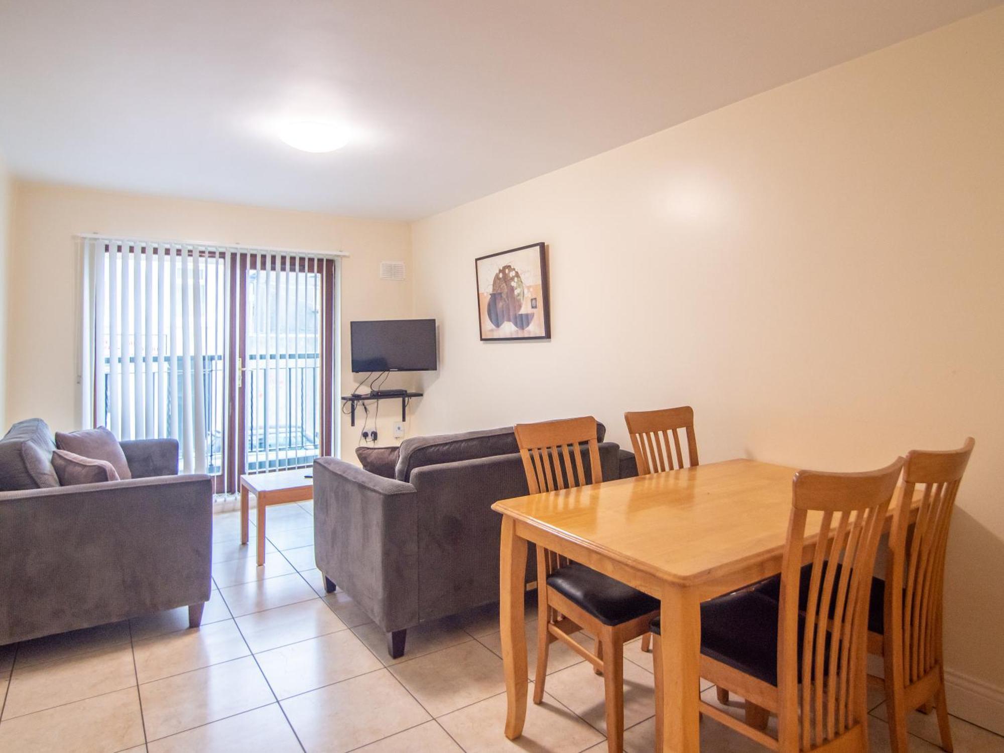 Donegan Court Aparthotel Galway Ngoại thất bức ảnh