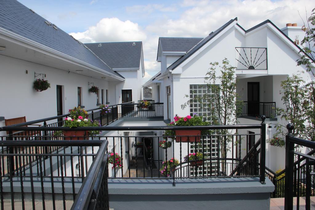 Donegan Court Aparthotel Galway Phòng bức ảnh