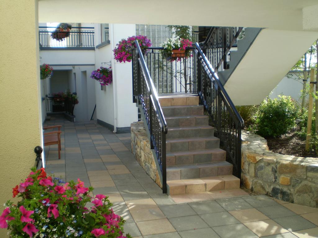 Donegan Court Aparthotel Galway Phòng bức ảnh