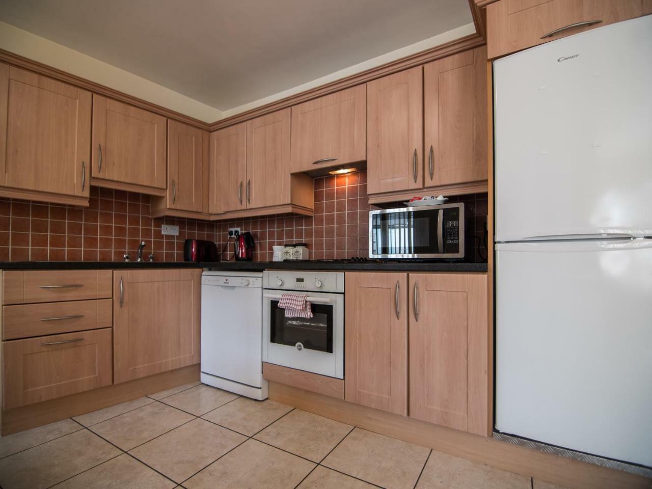 Donegan Court Aparthotel Galway Ngoại thất bức ảnh