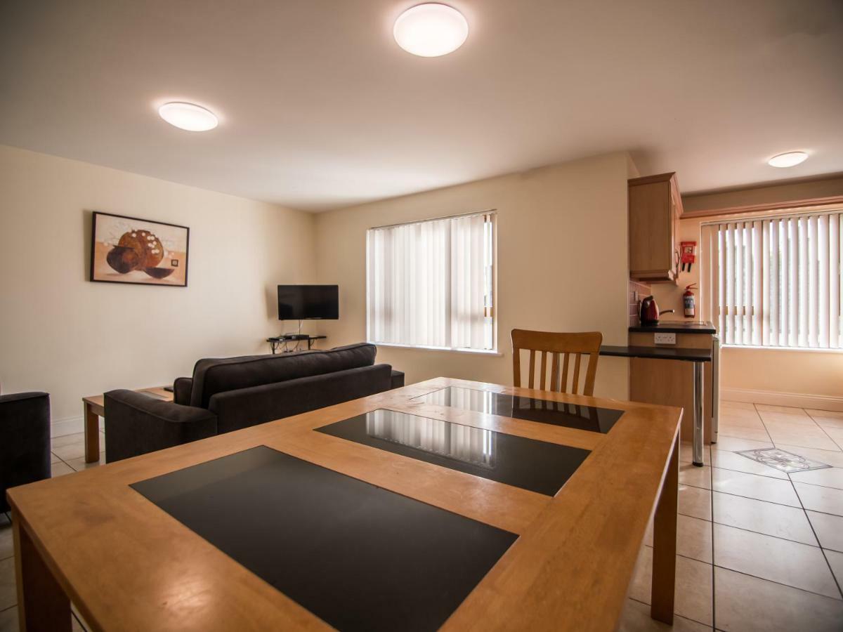 Donegan Court Aparthotel Galway Ngoại thất bức ảnh