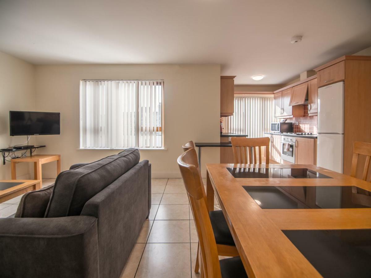 Donegan Court Aparthotel Galway Ngoại thất bức ảnh