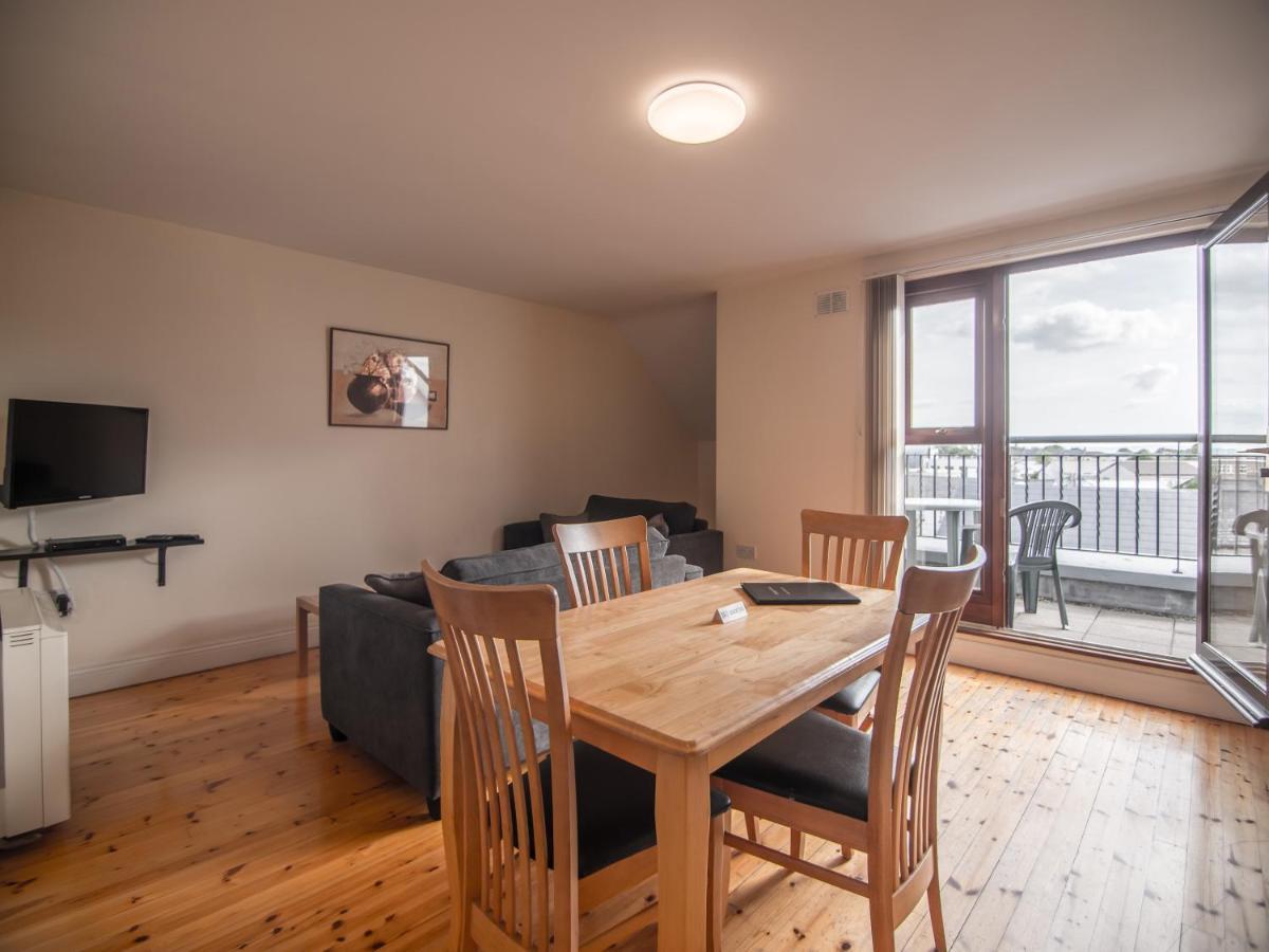 Donegan Court Aparthotel Galway Ngoại thất bức ảnh