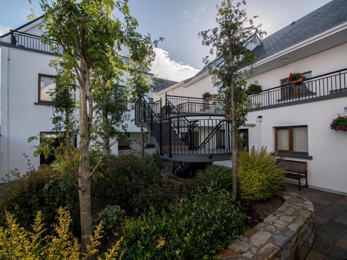 Donegan Court Aparthotel Galway Ngoại thất bức ảnh