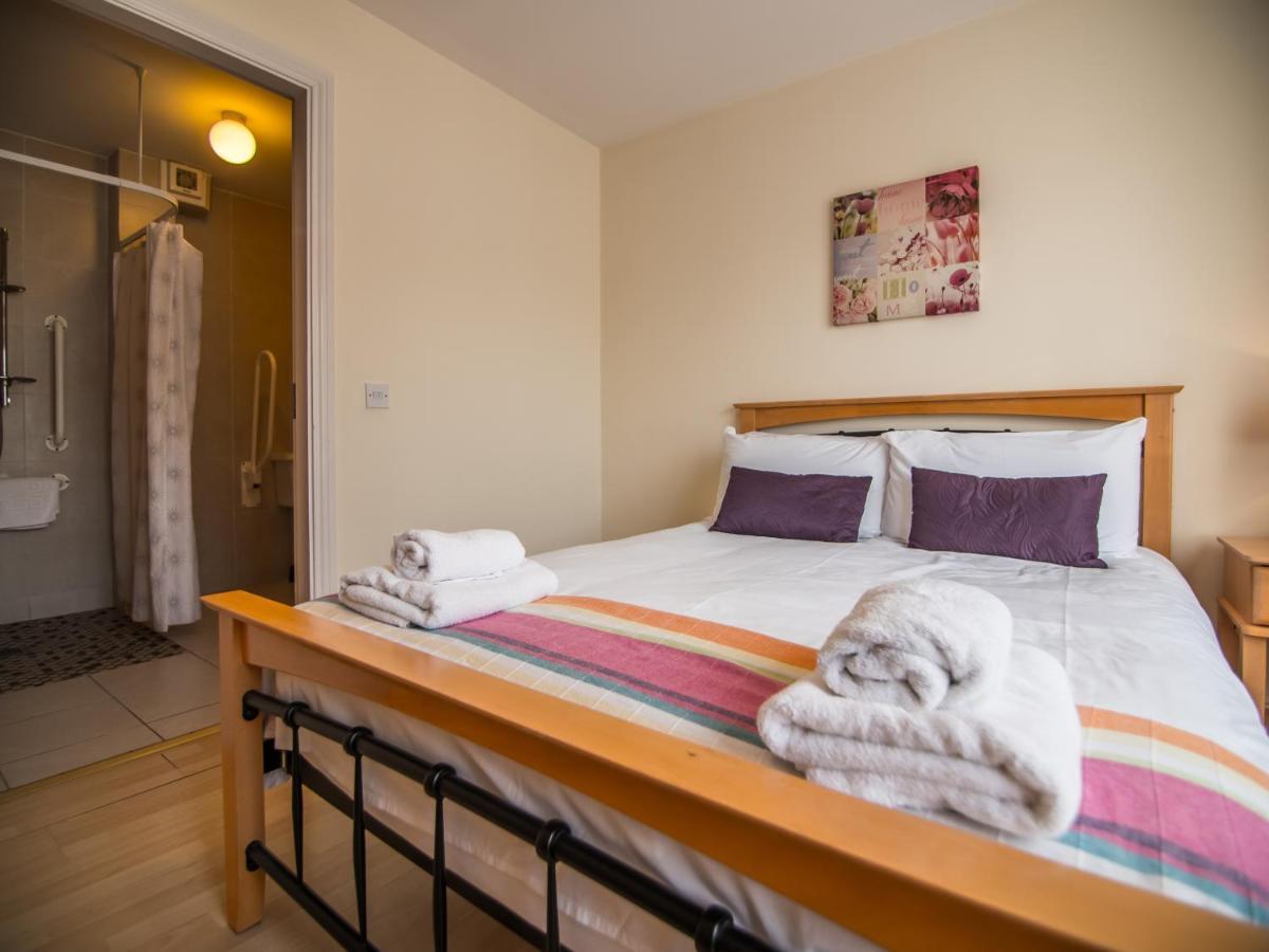 Donegan Court Aparthotel Galway Ngoại thất bức ảnh