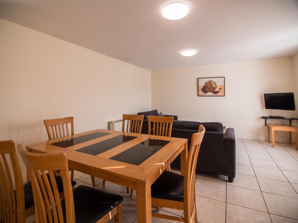 Donegan Court Aparthotel Galway Ngoại thất bức ảnh