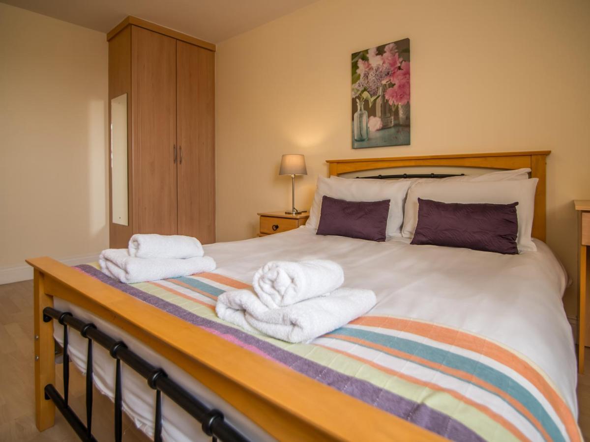 Donegan Court Aparthotel Galway Ngoại thất bức ảnh