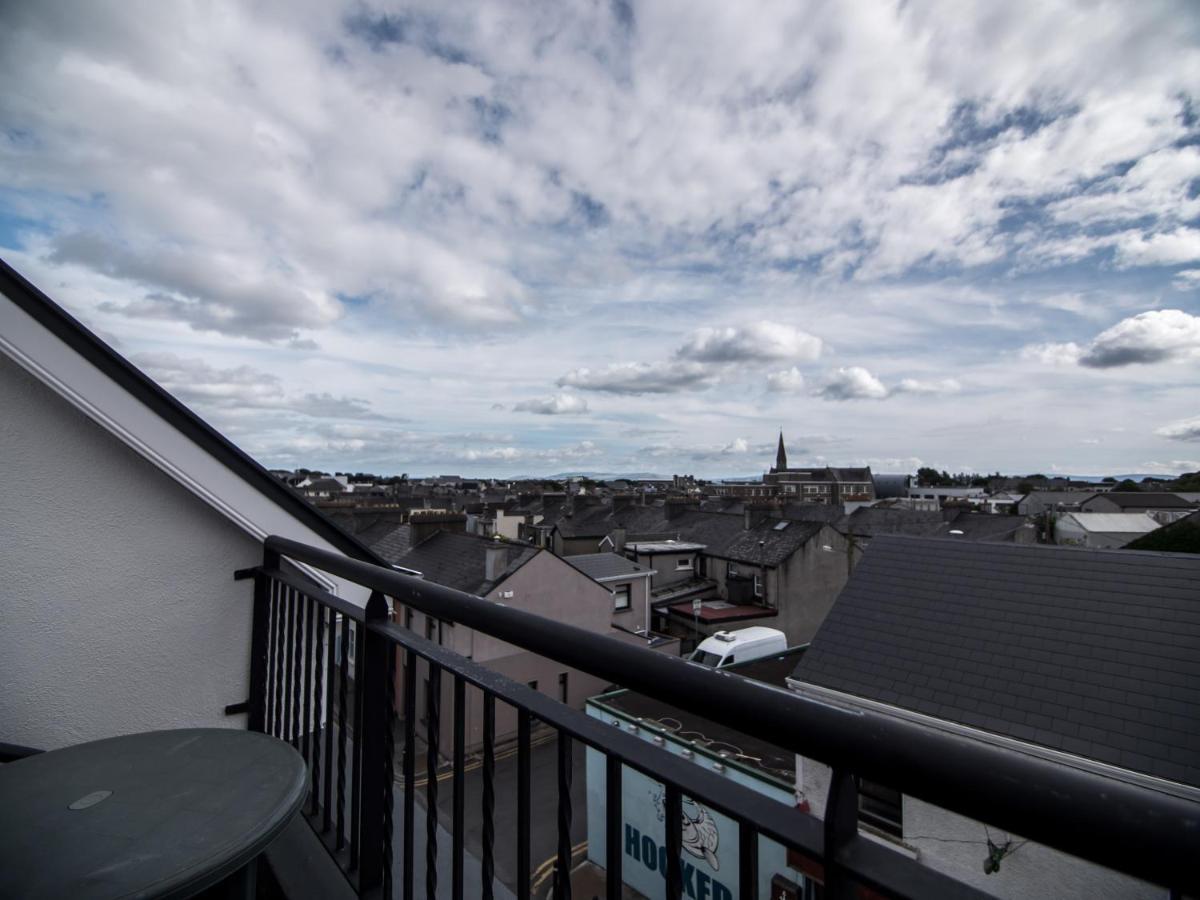 Donegan Court Aparthotel Galway Ngoại thất bức ảnh