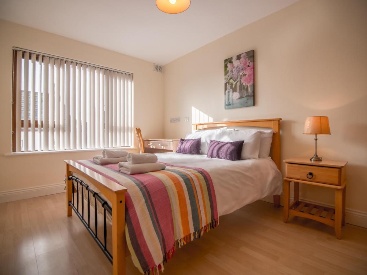 Donegan Court Aparthotel Galway Ngoại thất bức ảnh